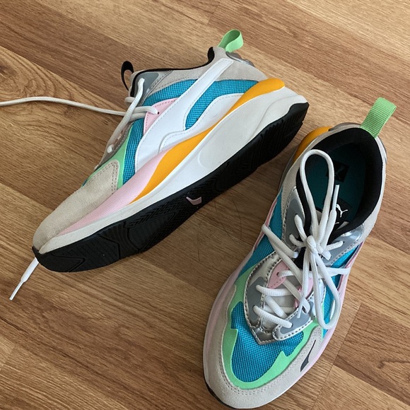 Puma sneakers - Picture 2 of 8